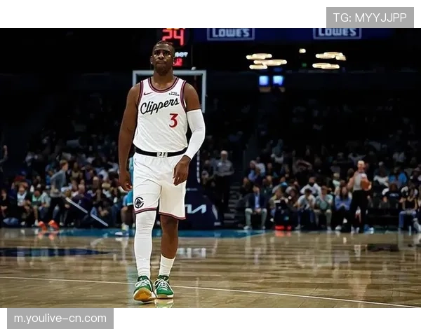 快船送走保罗腾出薪资空间 为后续操作留出更多余地 快船送走保罗腾出薪资空间 为后续操作留出更多余地